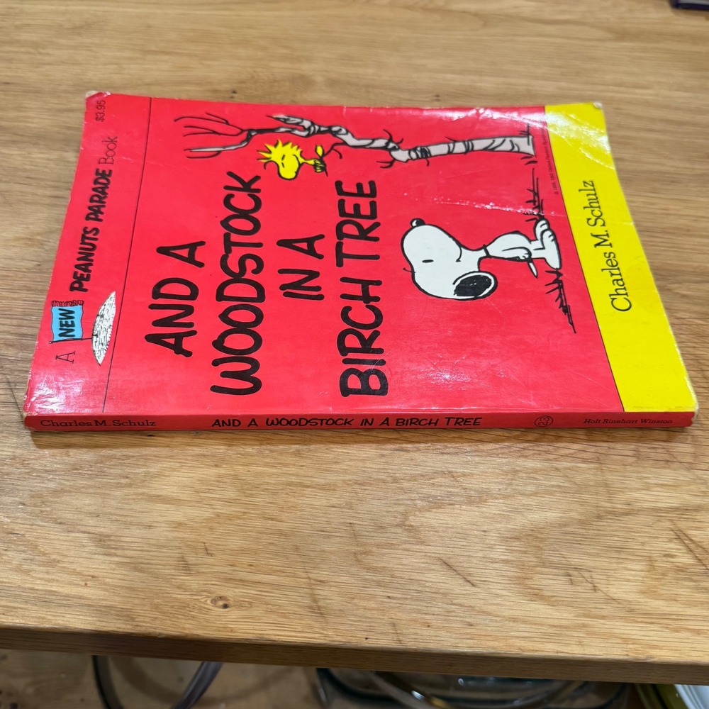 Peanuts Parade 23 And a Woodstock in a Birch Tree Charles Schulz 1979 1st Ed - Picture 10 of 12